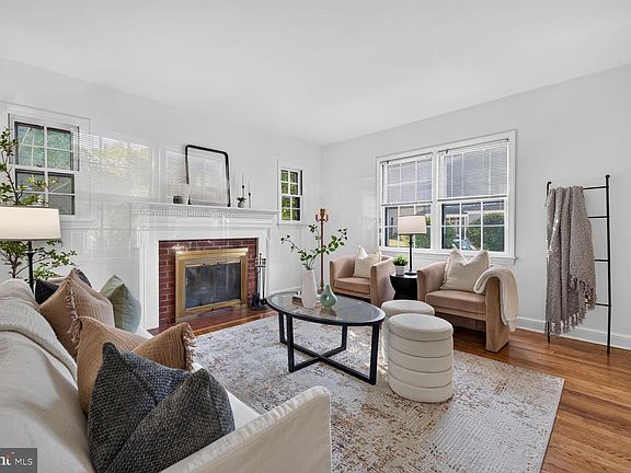 5th image of 541 Brent Rd