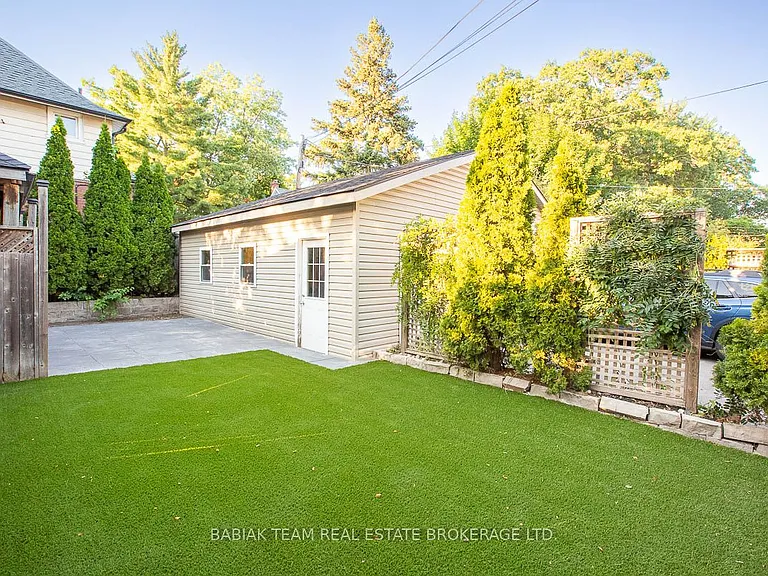94 Woodside Ave — Photo 34