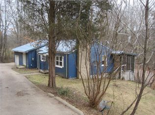 486 Poca River Rd, Charleston, WV 25312