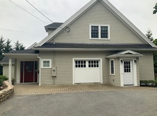 16 Williams Ter, Swampscott, MA 01907