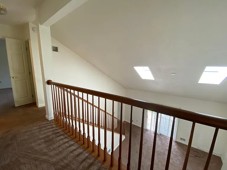 106 Amber Ln — Photo 8