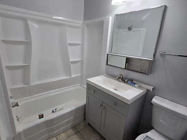 232 Espanola St NE APT B, Albuquerque, NM 87108