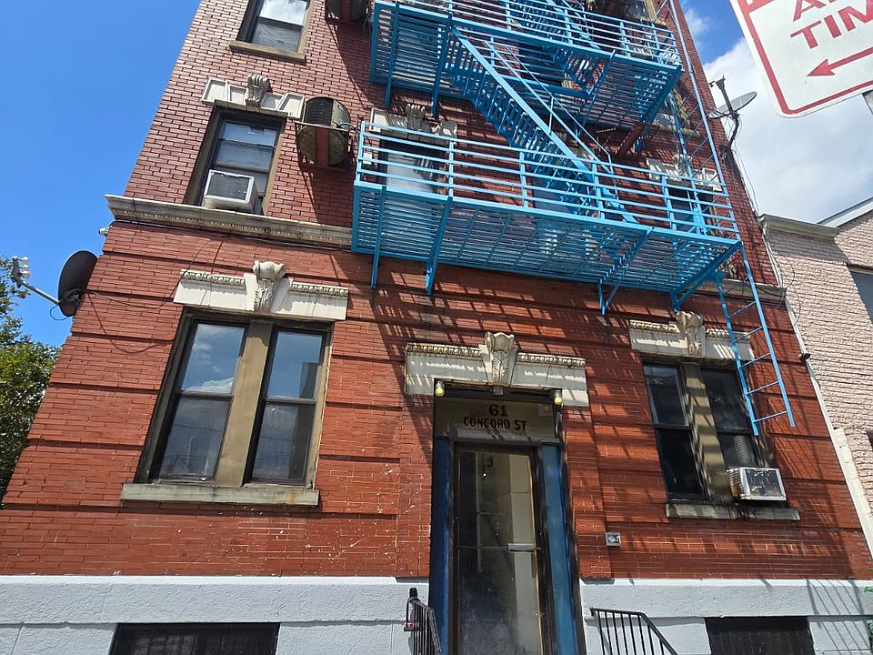 1st image of 61 Concord St #1DA