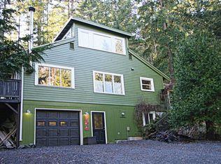 2877 Cedar Ave, Lummi Island, WA 98262