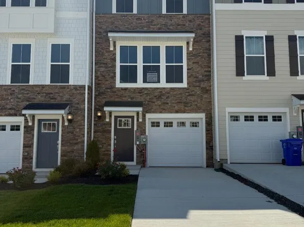 5567 Marksburg Pl, White Plains, MD 20695