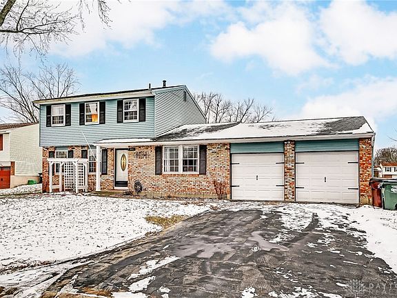 3rd image of 101 Bedford Farm Cir