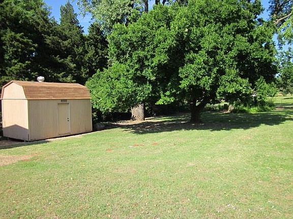 5th image of 316 N Montebella Ter
