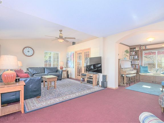 5th image of 14323 NE 97th Cir