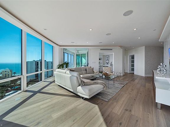 3rd image of 3971 Gulf Shore Blvd N APT 1501