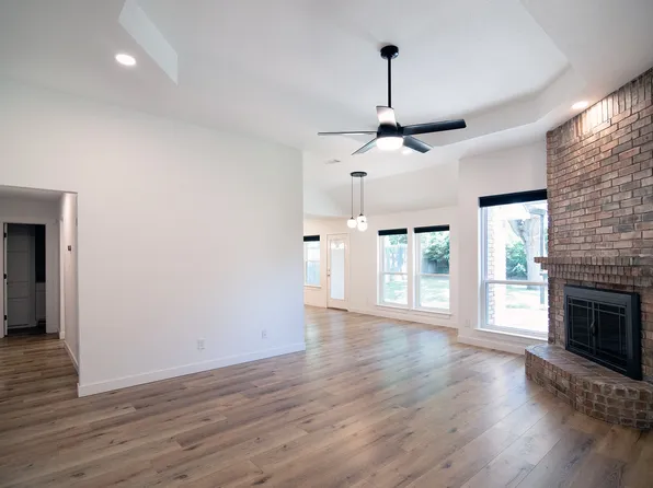 2523 Satinwood Ct, Arlington, TX 76001