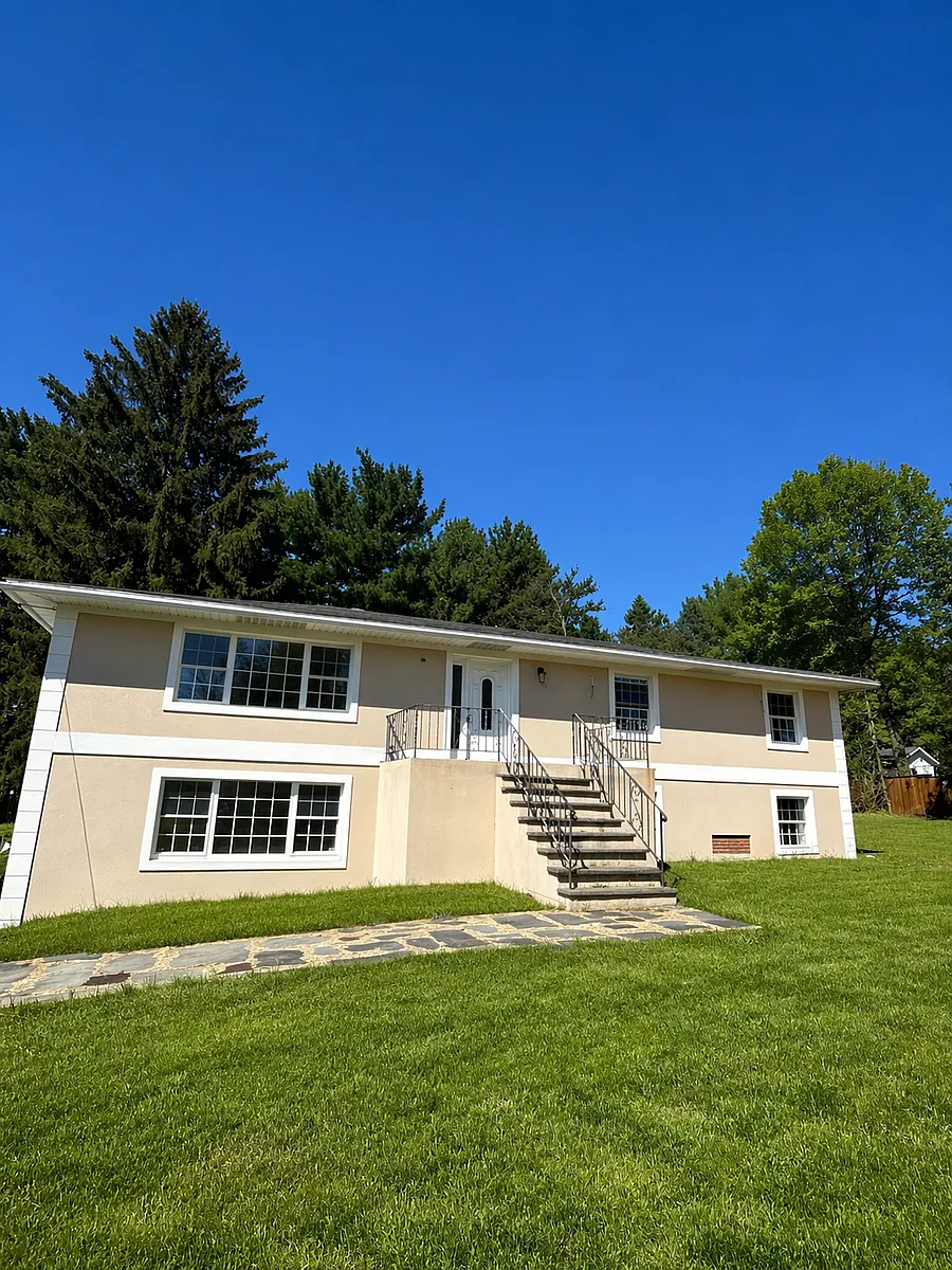 Building Photo - 1537 Heights Dr