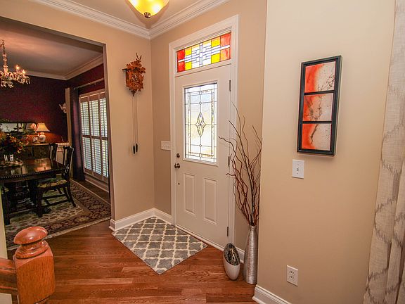 5th image of 290 Berkeley Dr