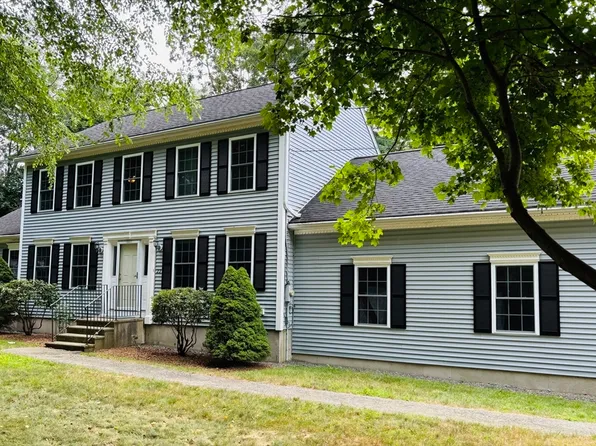 22 Lawrence St, Leominster, MA 01453