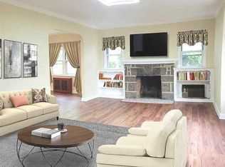 6977 184th St, Fresh Meadows, NY 11365