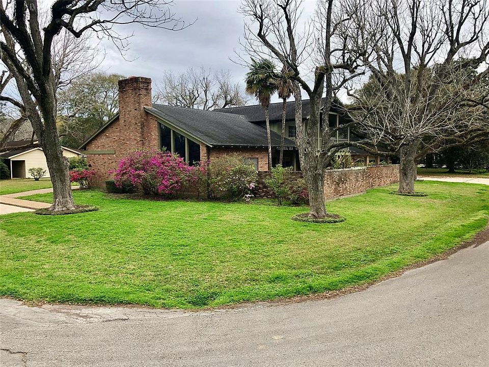 1st image of 3021 Avenue L