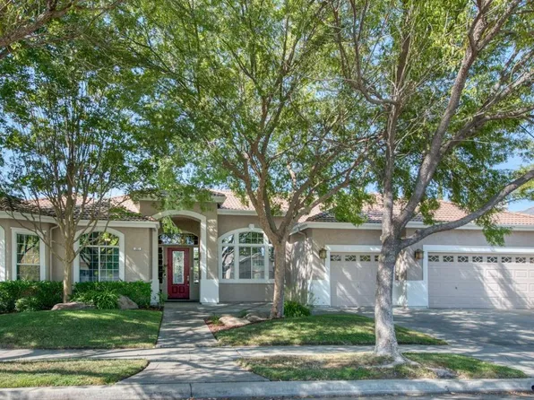 283 El Paso Ave, Clovis, CA 93611