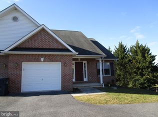 531 Gentry Ct, Westminster, MD 21157