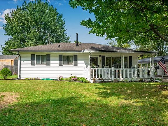 3rd image of 124 Parkview Dr