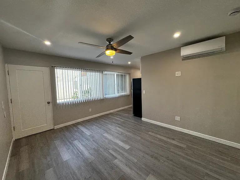 3020 Macaulay St #11 — Photo 4