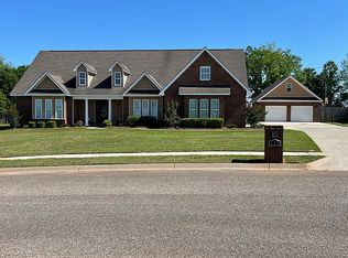 128 Grayton Ln, Enterprise, AL 36330