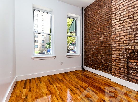 4th image of 11 Humboldt St #1LI