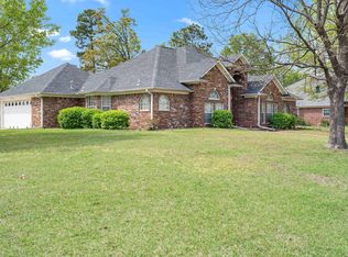 6101 Summerwood Ln, Texarkana, AR 71854