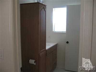 4th image of 1751 Ciprian Ave
