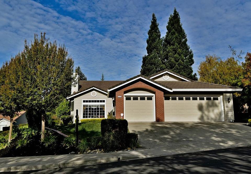 1st image of 4131 Buckingham Dr