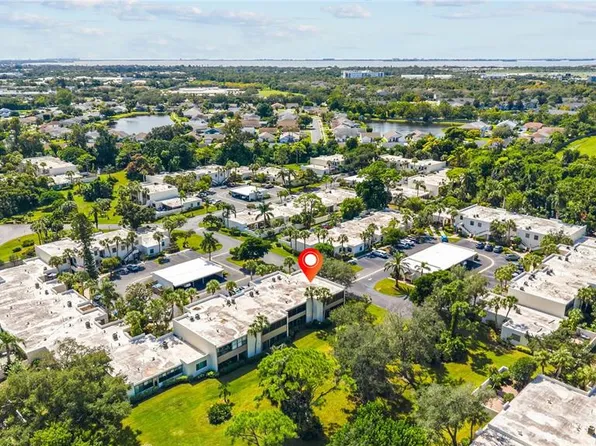 521 LAKESIDE DRIVE, BRADENTON, FL 34210