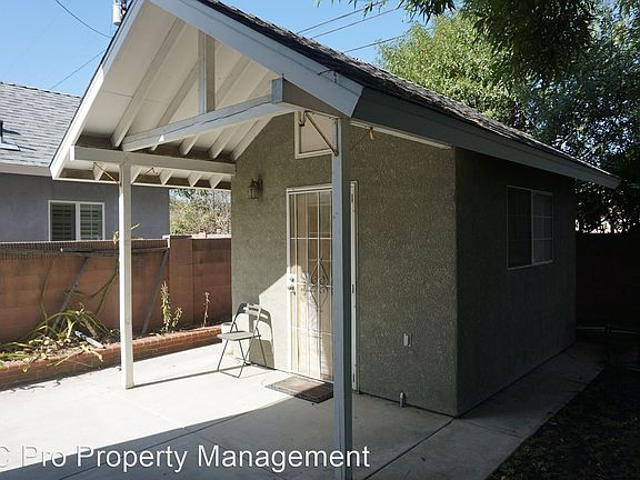 3rd image of 12031 Cliffwood Ave