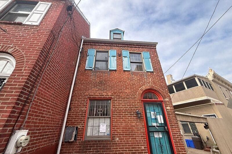 1st image of 332 Saint John Neumann Way