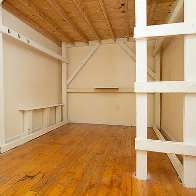 Rented by Nooklyn NYC LLC | media 56