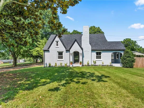 2025 Brewer Rd, Winston Salem, NC 27127
