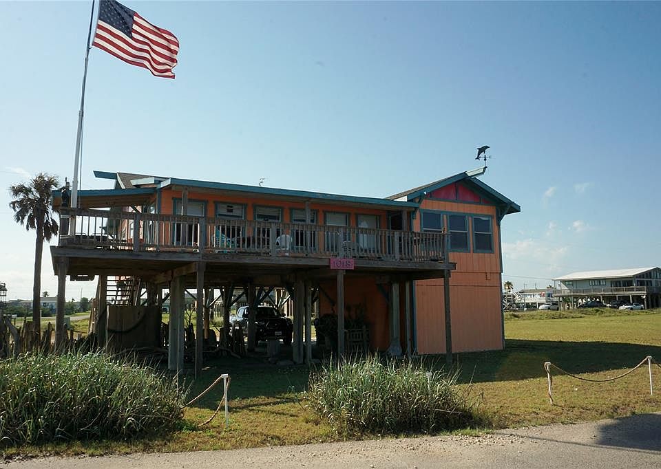 1st image of 1018 Beach Dr