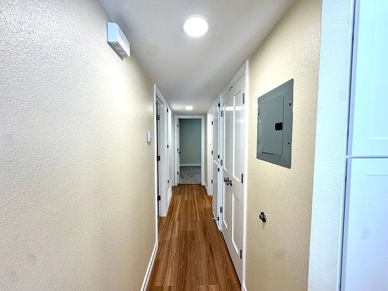 18229 Olympic Ct — Photo 15
