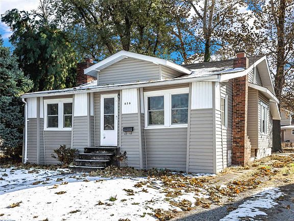 2nd image of 656 E Acton Ave