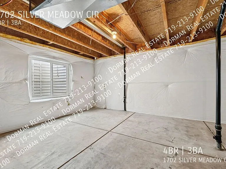 1702 Silver Meadow Cir — Photo 25