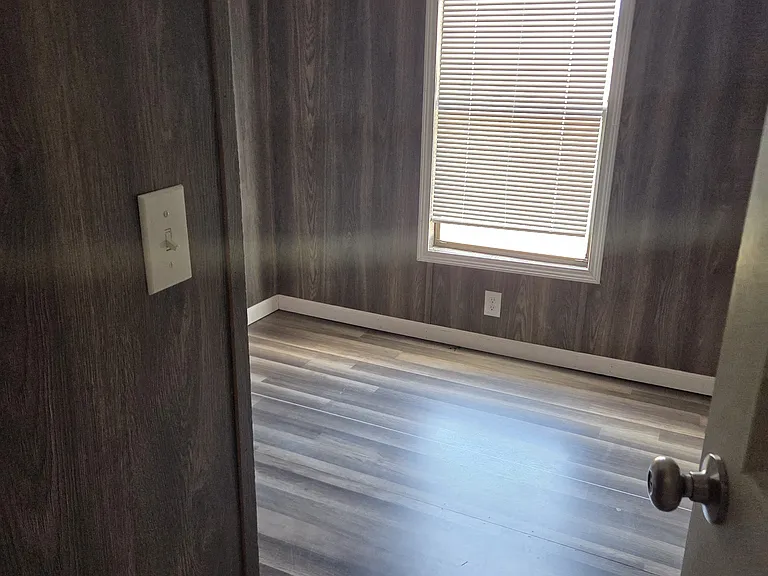 291 Cougar Dr — Photo 8