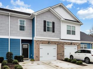 1233 Parkley Dr, Chesapeake, VA 23320