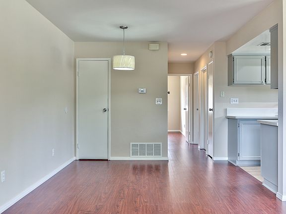 5th image of 1049 W Calle Del Sol APT 4