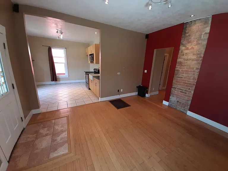 826 E Chase Ave — Photo 3
