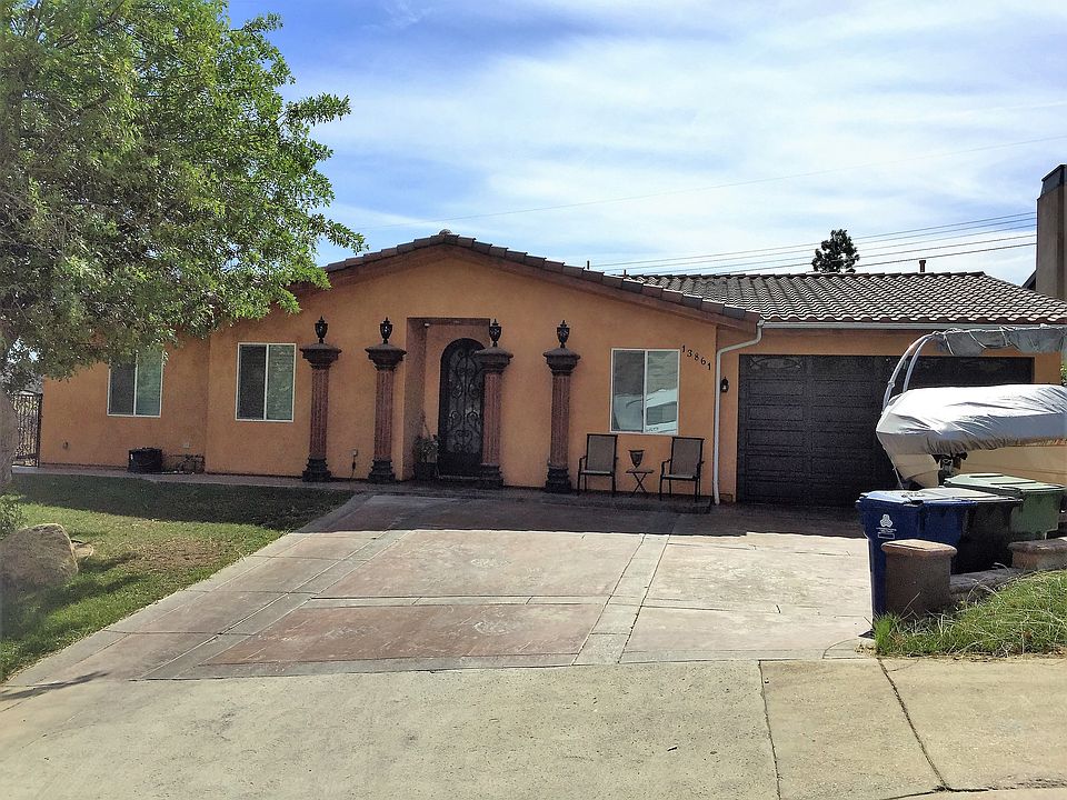 1st image of 13861 Wallabi Ave