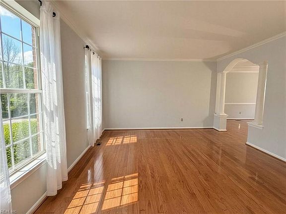 4th image of 3239 Westover Rdg