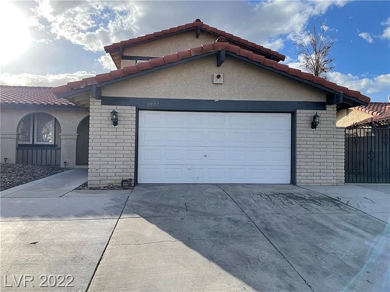 1st image of 3977 Topawa Dr