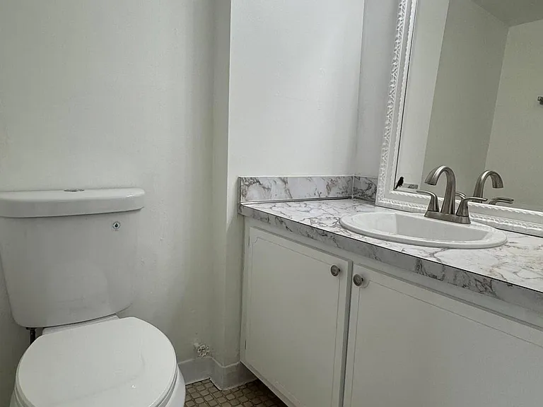 3849 NE 169 St N #204 — Photo 16