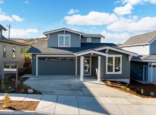 418 W 21st St, The Dalles, OR