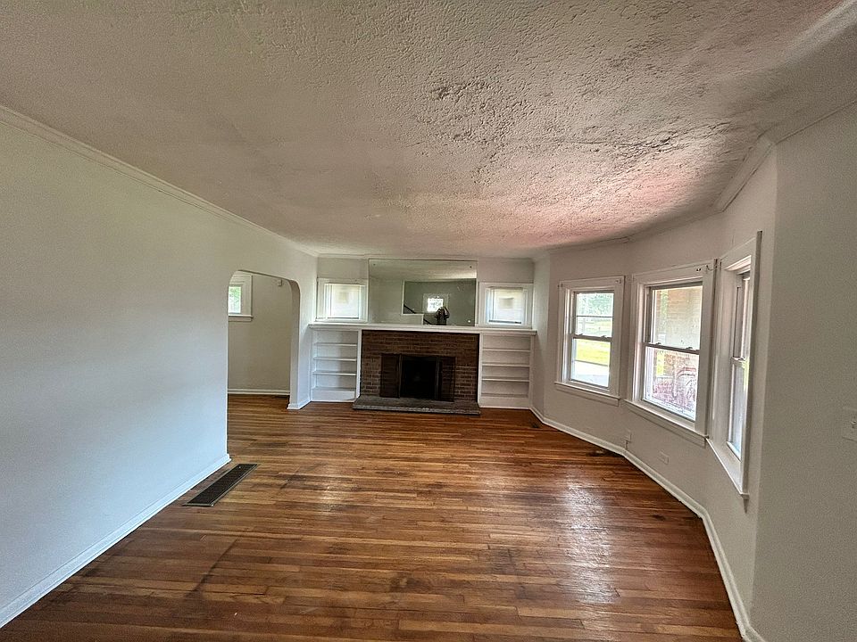 13629 Cranwood Park Blvd, Garfield Heights, OH 44125 | Zillow