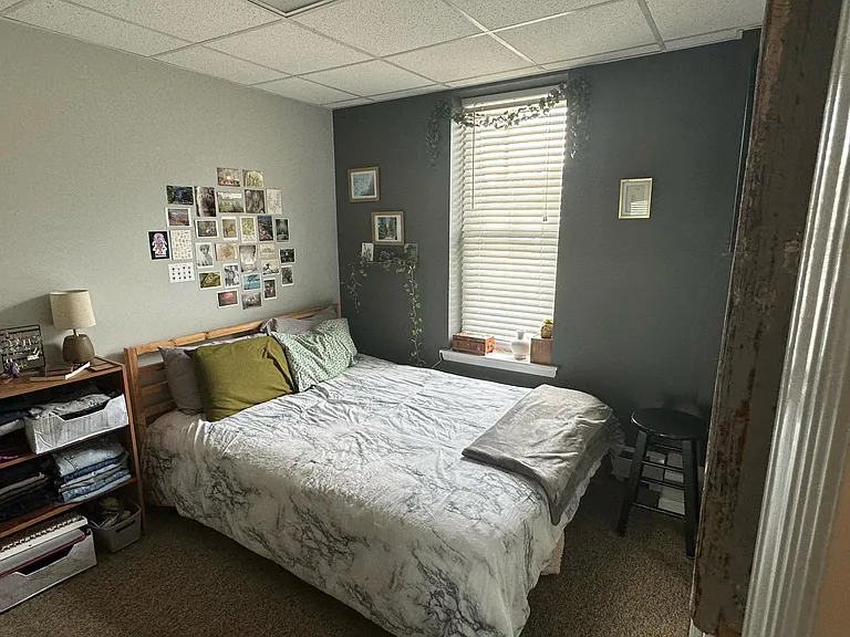 17 Waverly Pl — Photo 4