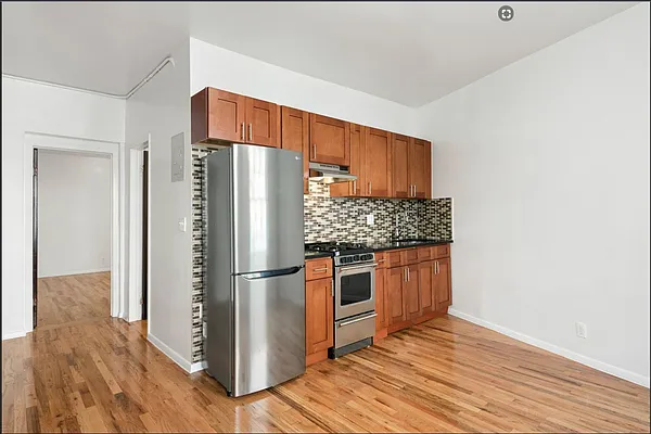 Rented by Compass | media 23