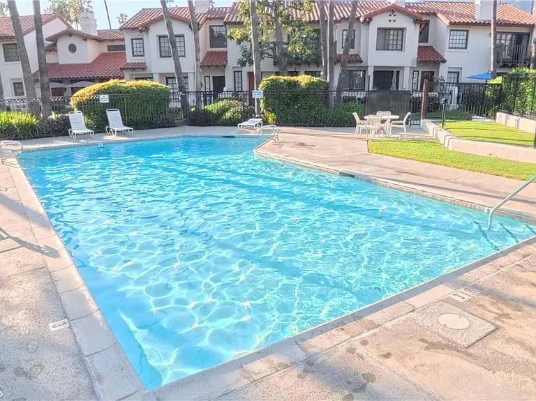 415 E Bougainvillea Ln — Photo 40